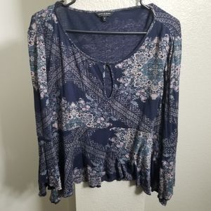 Lucky Brand Floral Keyhole Boho Bell Sleeve Top Size Medium